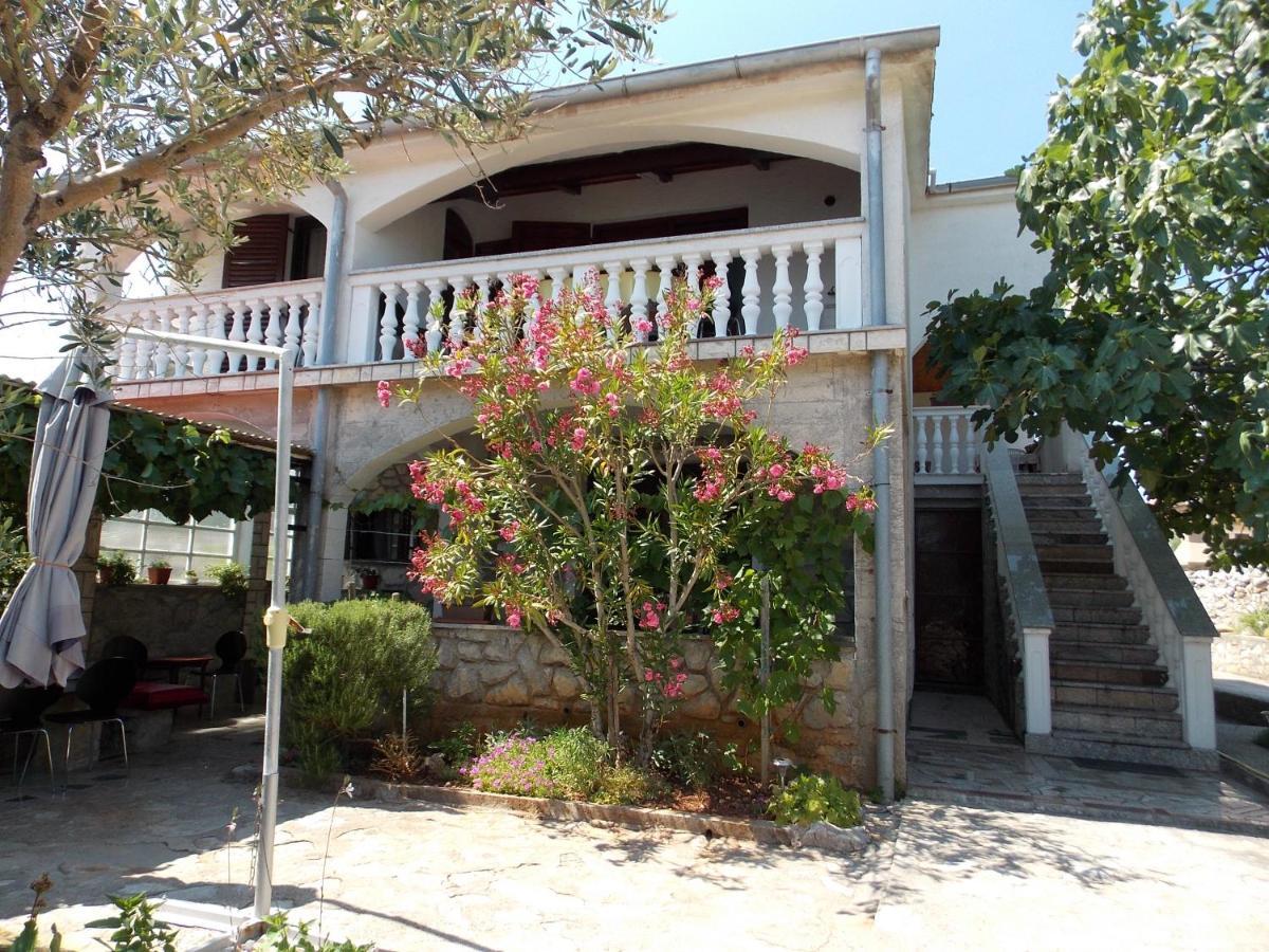 Apartments Miro Kornić Екстериор снимка