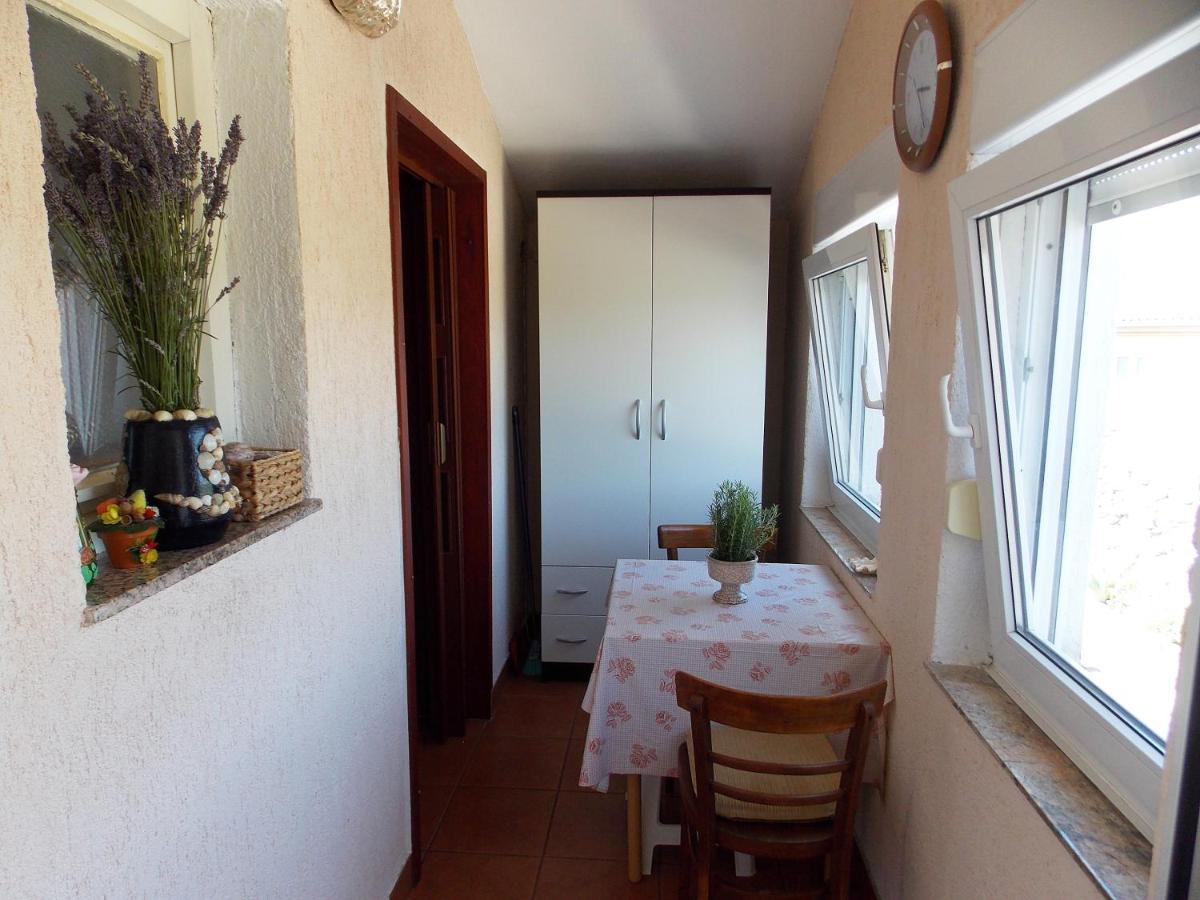 Apartments Miro Kornić Екстериор снимка