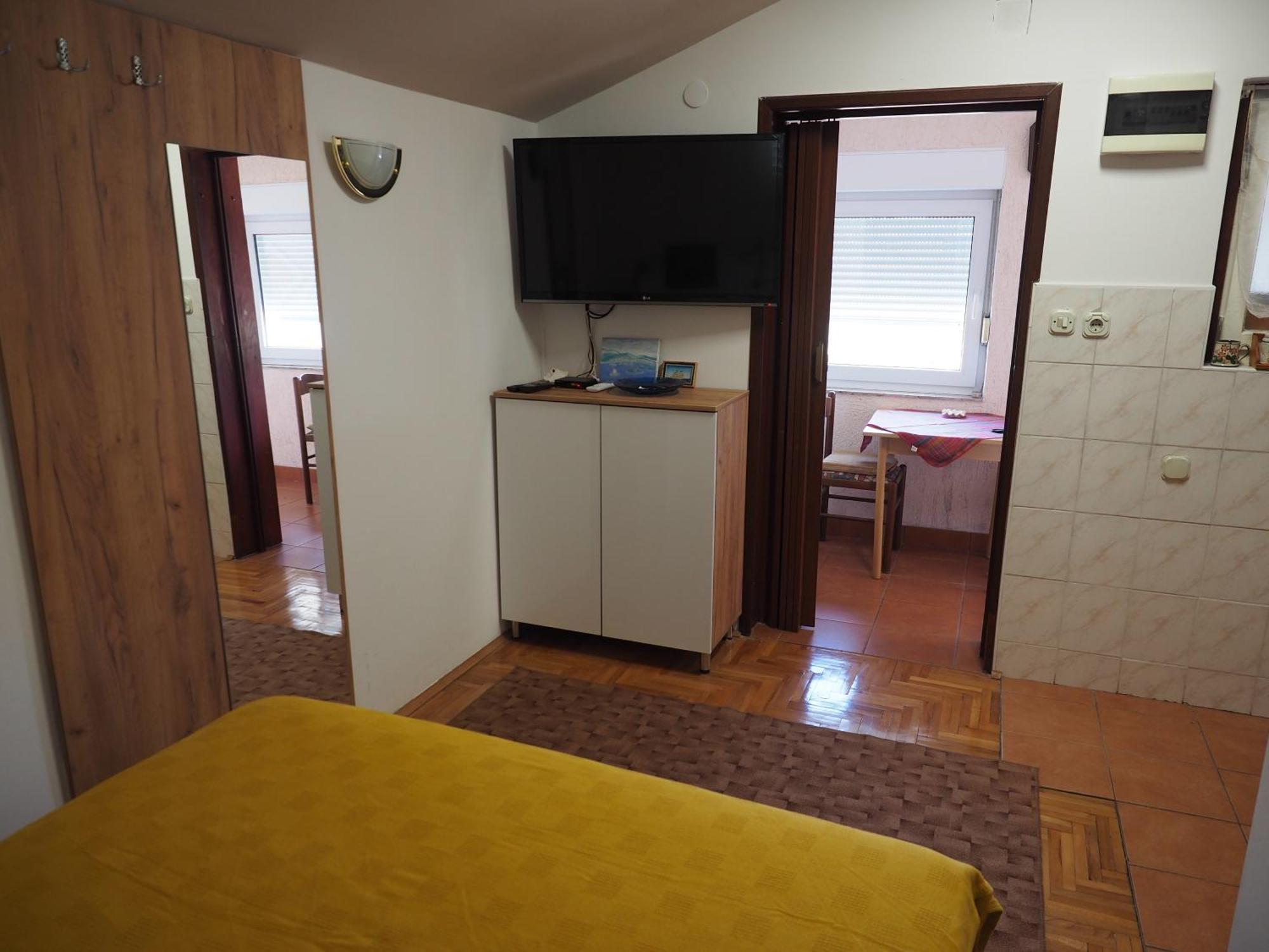 Apartments Miro Kornić Екстериор снимка
